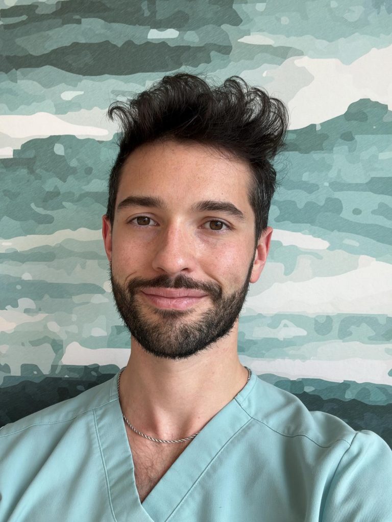 Read more about the article Hello! I’m Nick, a registered nurse with @goldenhalonurse